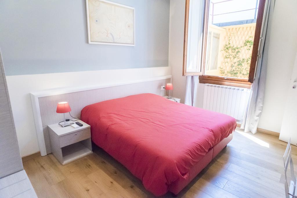 B&B La Piazza Флоренция Стая снимка