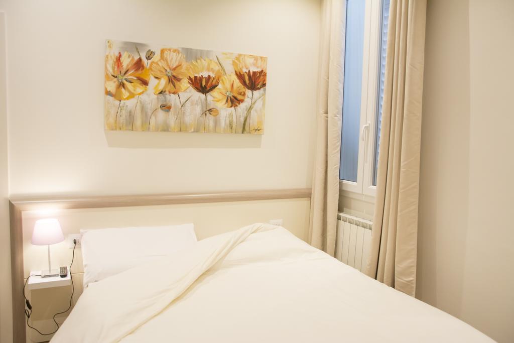 B&B La Piazza Флоренция Стая снимка